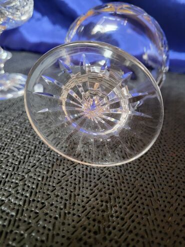 Čaše: Case za dvoje,kristal,rucni rad za zestoko pice iz 70ih. Case su na lalafo.rs — 12 Čaše: Case za dvoje,kristal,rucni rad za zestoko pice iz 70ih. Case su — 12