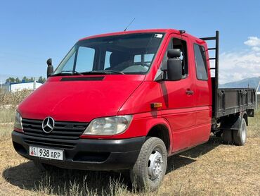 мерс ешка 200: Легкий грузовик, Mercedes-Benz, Дубль