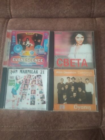 CD, DVD disklər və kassetlər: Qiymət baradə ətraflı whatsapp Qiymətlər 3 manatdan 10 manatdan — 6