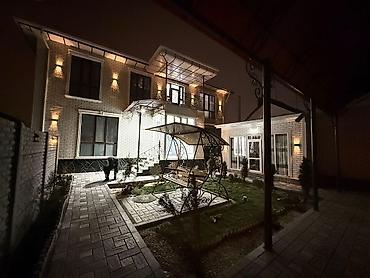 Продажа коттеджей и домов: СРОЧНО ПРОДАЕТСЯ.Просторный 2-этажный частный дом. Имеются пристройки — 1