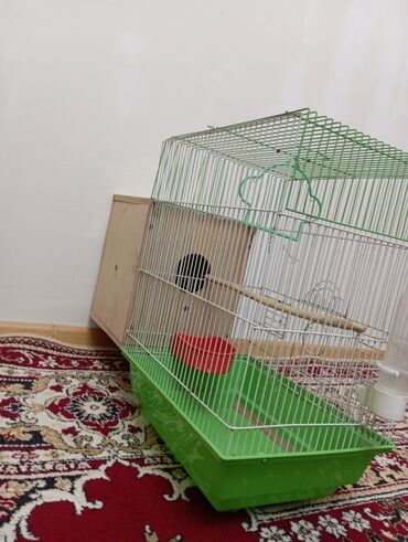 göyərçin yuvaları: Quş qəfəsi və yuvalıq dəsti - Material: metal barmaqlıqlar, möhkəm