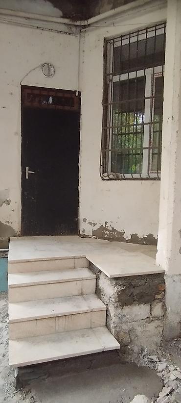 neftcilər: Bakı, Bakıxanov qəs., 3 otaqlı, Köhnə tikili, m. Neftçilər, 67 kv. m — 4
