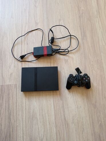 PS2 & PS1 (Sony PlayStation 2 & 1): PS 2 slim tam işlək vəziyyətdədir. Heç bir problemi yoxdur. Original