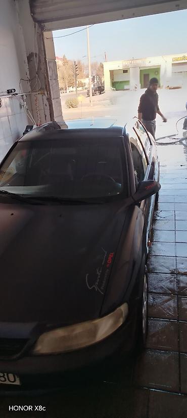 maşin rulu: Opel sedan salonu – dəri interyer və lyuk - Model: Opel (sedan kuzov; — 8