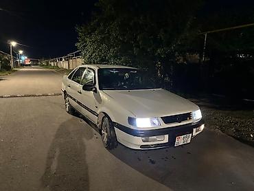 passat b6 салон: Volkswagen Passat: 1994 г., 2 л, Механика, Бензин, Лифтбек — 10