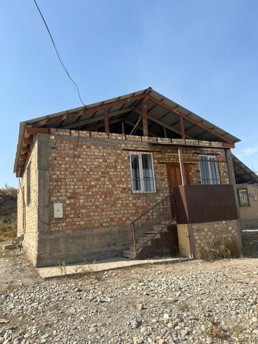 дом продажа кызыл аскер: 160 м², 3 комнаты, Требуется ремонт