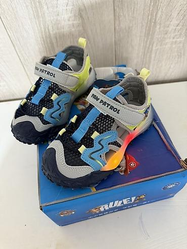 щенячий: Детские сандалии Paw Patrol с подсветкой. Новый (нам не подошел — 1