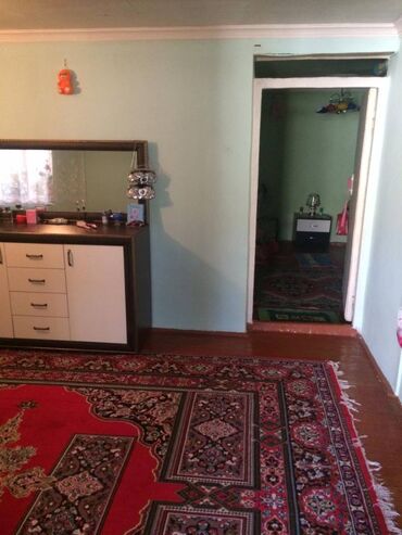 Həyət evləri və villaların satışı: 3 otaqlı, 65 kv. m, Orta təmir — 10