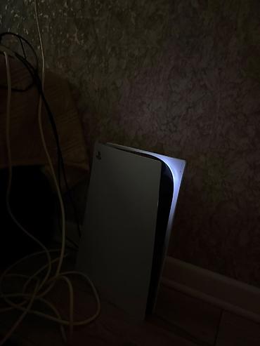 ps5 islenmis: PlayStation 5 (PS5) – Disk versiyası Əsas xüsusiyyətlər: - Ultra — 1