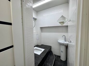 Помещения свободного назначения: 🟩 Срочно продаётся коммерческое помещение! 📍 Район: Манаса / at lalafo.kg — 8 Помещения свободного назначения: 🟩 Срочно продаётся коммерческое помещение! 📍 Район: Манаса / — 8