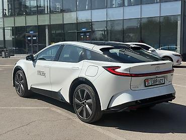 Продажа авто: Toyota bZ5: 2026 г., Электромобиль, Хэтчбэк — 6