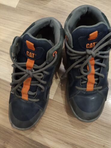 Детская обувь: Детская, подростковая обувь. Вся обувь в отличном состоянии, на все — 7