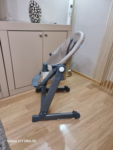 Hranilice: Stolica za hranjenje Kikka Boo. U odlicnom stanju. Jako prakticna — 2