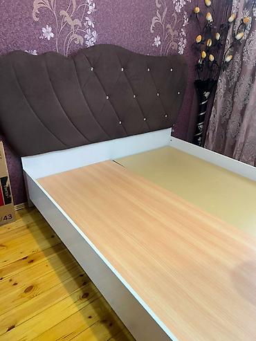 Çarpayılar: Mebel növü: Çarpayı (iki nəfərlik) Təsvir: - Ölçü: təxmini 160x200 sm — 3