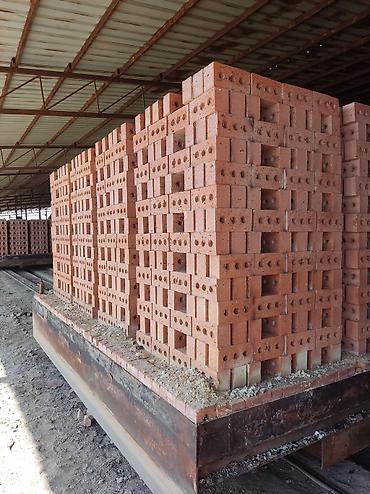 Строительный кирпич: Пустотелый, дырчатый, Жженый кирпич, 250x120x90 — 24