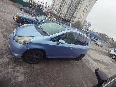 купить прицеп для легкового автомобиля бу: Honda Fit: 2003 г., 1.3 л, Автомат, Бензин, Седан