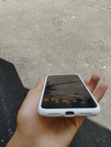 x plata: IPhone X, 64 GB, Ağ