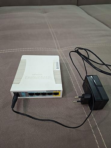 Настольные ПК и комплектующие: Маршрутизатор MikroTik RouterBOARD RB951Ui-2HnD - Домашний/офисный — 2