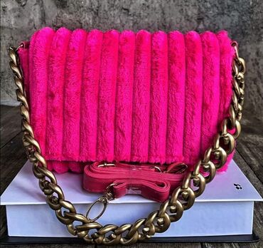 moschino torbice: Elegant purse