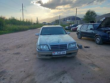 уголок мтз: Mercedes-Benz C-Class: 1995 г., 2.2 л, Седан — 4