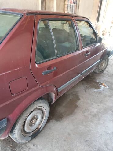 машина зайчик: Volkswagen Jetta: 1989 г., 1.6 л, Механика, Бензин, Седан