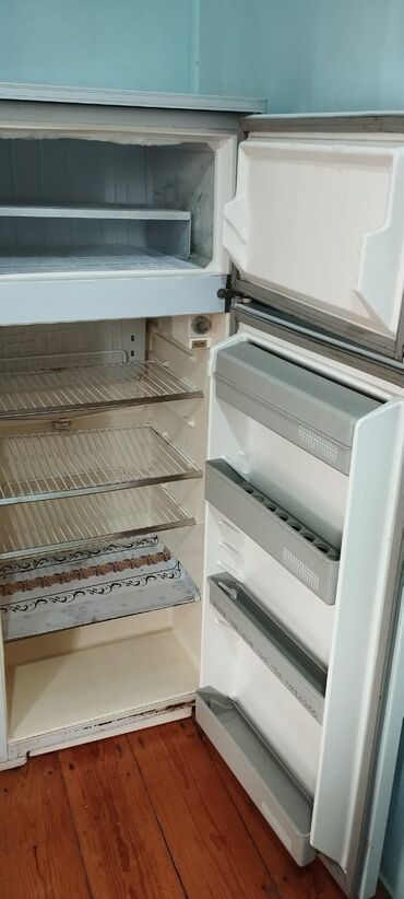 soyuducu xirdalan: Б/у Трехкамерный Минск Холодильник цвет - Белый