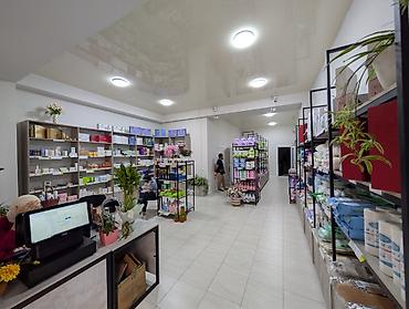 микр: Срочно продаю ком помещение в 12 мкр Этаж 1/10 Элитка 106 м2 Все — 6