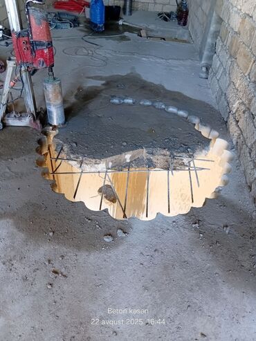 Bitirmə işləri: Beton kəsmə beton deşmə xidməti Karot - HILTI DD 200 / 350 ilə 25 °