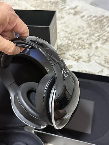 bowers and wilkins: Беспроводные накладные наушники Mercedes‑Benz - Форм‑фактор — 7