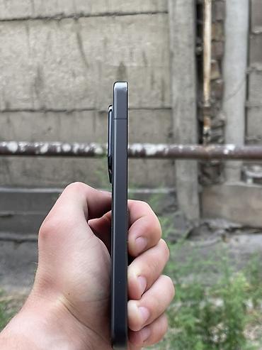 mini iphone: Xiaomi, 15, Б/у, 256 ГБ, цвет - Черный, 2 SIM, eSIM — 6