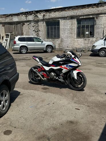 шины r15c: Спортбайк BMW, 450 куб. см, Бензин, Чоңдор үчүн, Колдонулган