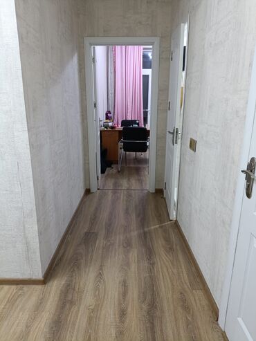 Uzunmüddətli kirayə mənzillər: Kirayə mənzil – şəhər mənzərəsi ilə - Plan: işıqlı otaq, ayrıca — 28