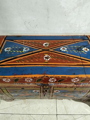 qedimi parca: Rəngli əl işi taxta sandıq - Material: qalın masif taxta, ön hissədə — 1