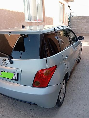 small car: Toyota Ist: 2003 г., 1.5 л, Автомат, Бензин, Хэтчбэк — 8