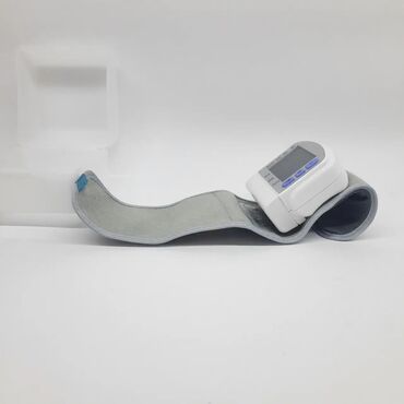 Tonometrlər: Təziq aparati Davleni olçen Tonometr tam avtomatikdir. Biləyə — 4