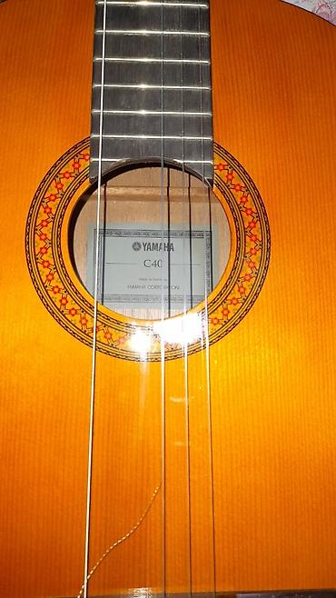 gitara klassik: Yamaha C40 klassik gitara simi qırılıb dəyişdirmək çox asandır sadəcə — 2