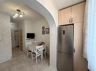 Продажа квартир: 2 комнаты, 53 м², 9 мкр 106 серия, 4 этаж, Евроремонт — 3