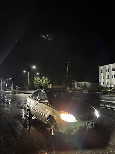део матиз 1: Kia Rio: 2010 г., 1.4 л, Механика, Бензин, Седан — 9