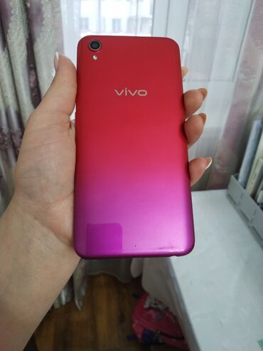 vivo y17: Vivo V17, Б/у, 32 ГБ, цвет - Розовый, 2 SIM