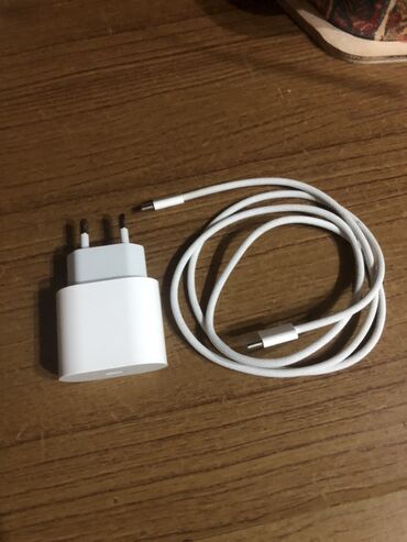 12 volt adapter: Adapter Apple, 20 Vt, Yeni
