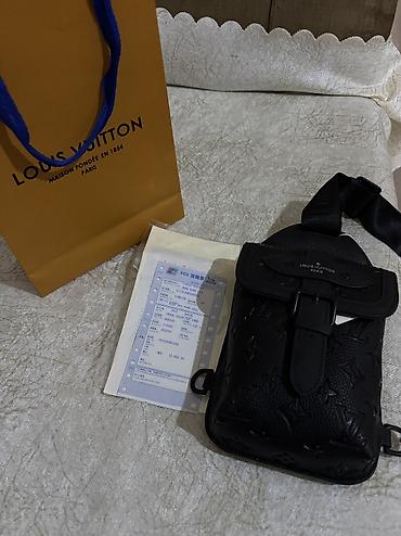 louis: Louis Vuitton bellbag. Sifarişlə almışam 1:1 luxdu. Istifadə — 2
