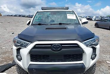 Toyota 4Runner: 2021 г., 4 л, Автомат, Бензин, Внедорожник