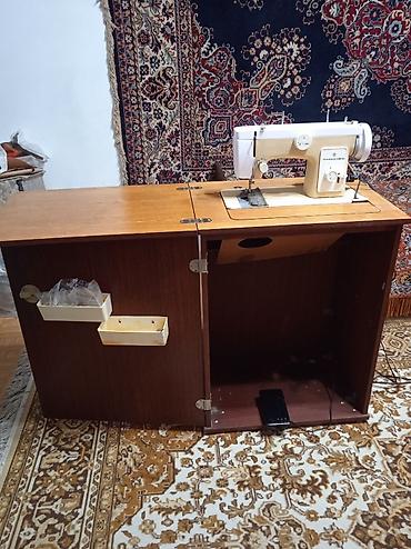 Швейная машина Chayka, Электромеханическая, Полуавтомат