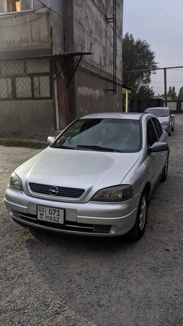 подлокотник на гольф 4: Opel Astra: 2004 г., 1.6 л, Автомат, Бензин, Хэтчбэк