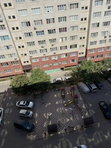 продоется 2 комнатная квартира: 2 комнаты, 69 м², 106 серия улучшенная, 8 этаж, Евроремонт