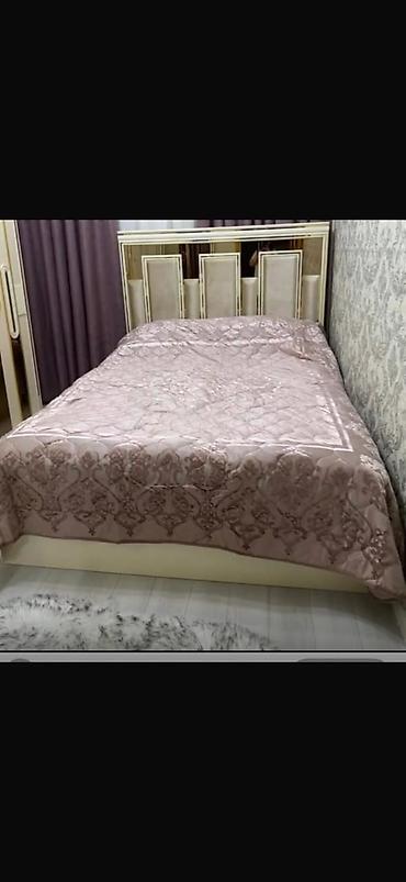 islenmis matras: Taxt. 180azn. ölçü 1.60eni 2 metır uzun. matrassiz. unvan 9 mik*Tehi — 1