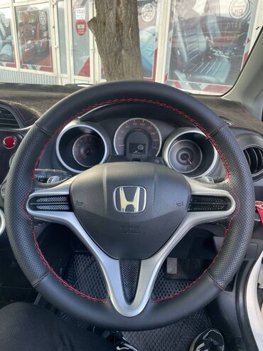 фит мухабойка: Honda Fit: 2012 г., 1.5 л, Автомат, Бензин, Хэтчбэк