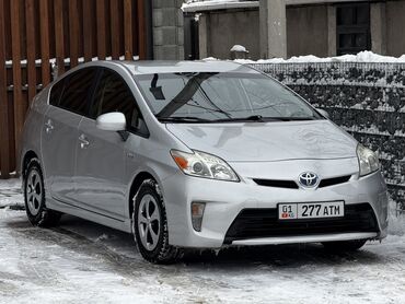 Toyota: Toyota Prius: 2012 г., 1.8 л, Вариатор, Гибрид, Универсал