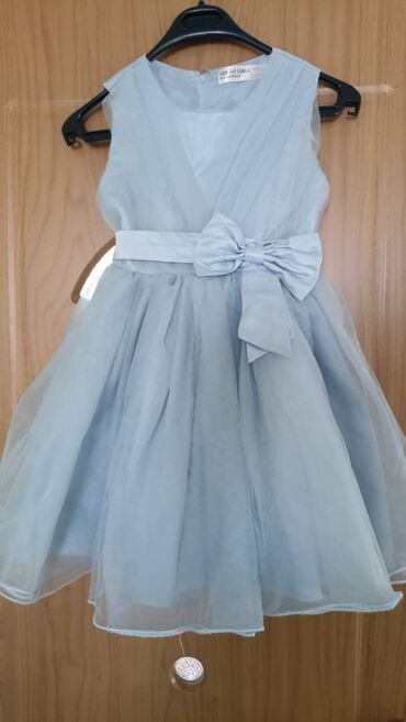 платье 5 6 лет: Детское платье, цвет - Голубой, Б/у