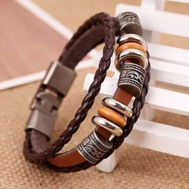 cartier nakit srbija: Multi-layered bracelet, Handmade, Material: Leather